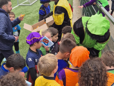 Pieten training bij onze Benjamins